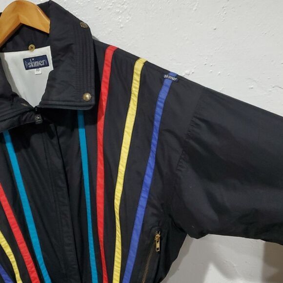 Vintage Skimer Ski Suit With Colorful Stripes - Picture 4 of 15
